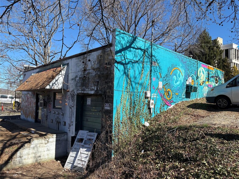 More Photos Of 93 Broadway St, Asheville Industrial For Sale