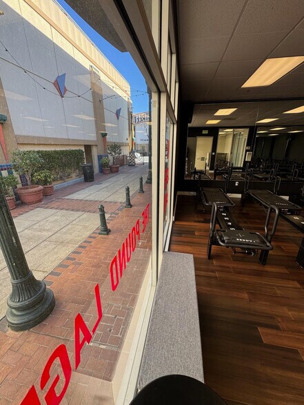 More Photos Of 250 Main St, San Mateo General Retail For Lease