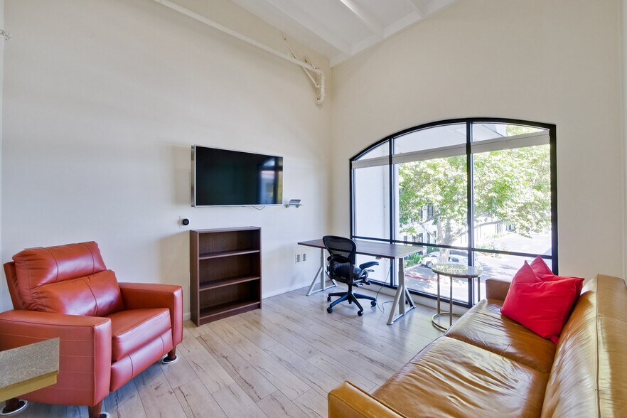 More Photos Of 4966 El Camino Real, Los Altos Office For Sale