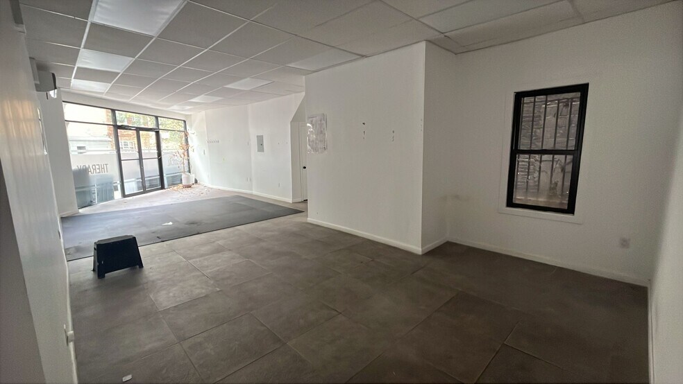 More Photos Of 111 Bay 50th St, Brooklyn Storefront Retail Office For Lease