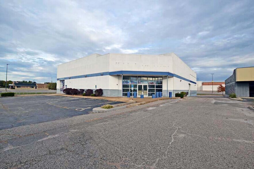 Primary Photo Of 317 Lincoln Hwy, Fairview Heights Auto Repair For Lease