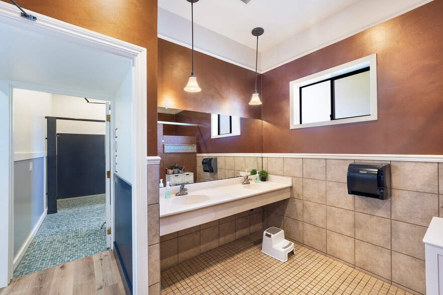 More Photos Of 1363 Fulton Rd, Santa Rosa Religious Facility For Sale