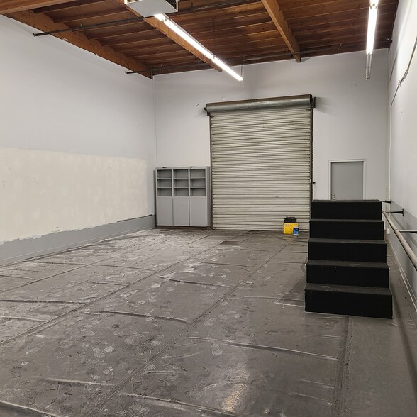 More Photos Of 4520 Stine Rd, Bakersfield Warehouse For Lease