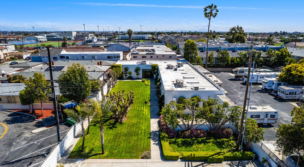 More Photos Of 14516 Hawthorne Blvd, Hawthorne Medical For Sale