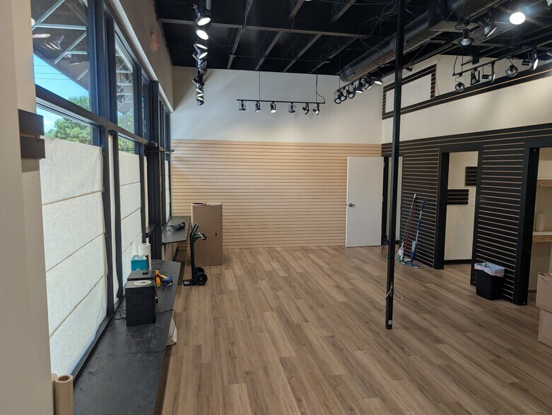 More Photos Of 2238 N Mount Juliet Rd, Mount Juliet Flex For Lease