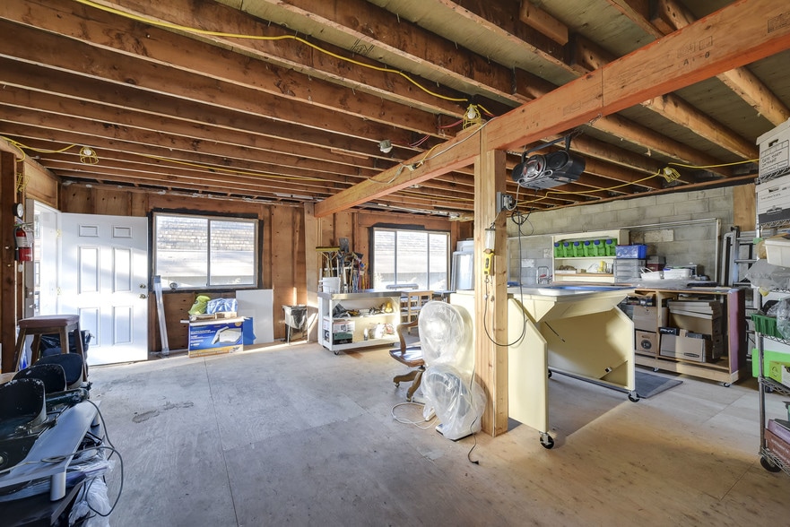 More Photos Of 9103 Glover Rd, Langley Storefront Retail Residential For Lease