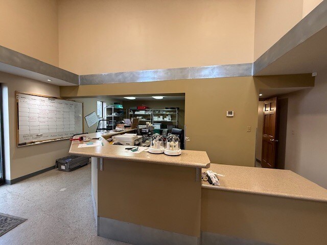More Photos Of 3330 S 300 W, Salt Lake City Showroom For Lease
