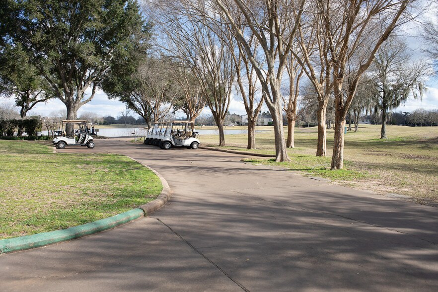 More Photos Of Greatwood Parkway, Sugar Land Office For Sale