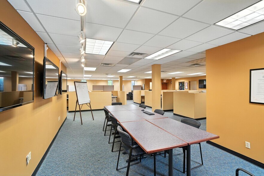 More Photos Of 1612 Prosser Ave, Dayton Medical For Sale