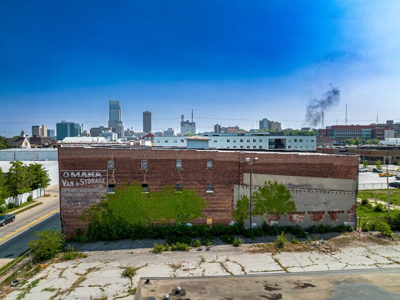 More Photos Of 1114 Florence Blvd, Omaha Warehouse For Sale