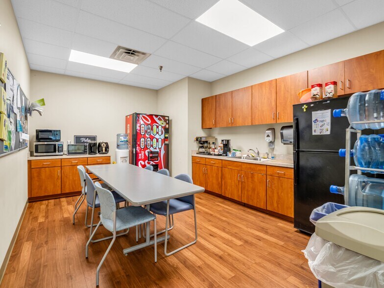 More Photos Of 104-168 Fiddlers Run Blvd, Morganton Unknown For Lease