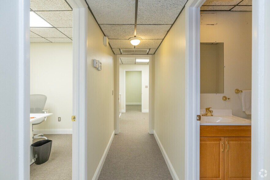More Photos Of 1207 N Himes Ave, Tampa Loft Creative Space For Lease