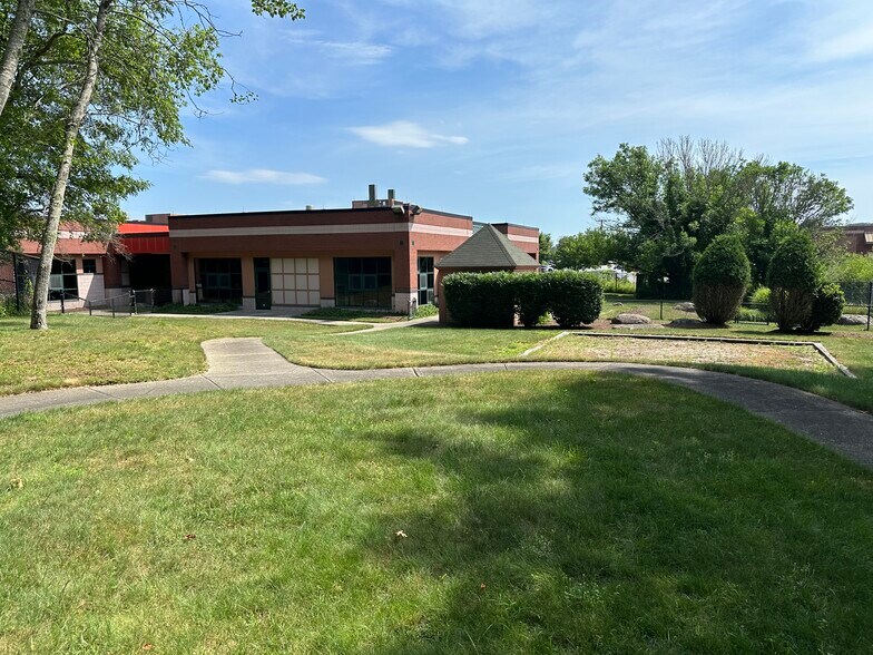 More Photos Of 51 Technology Way, West Greenwich Research And Development For Lease