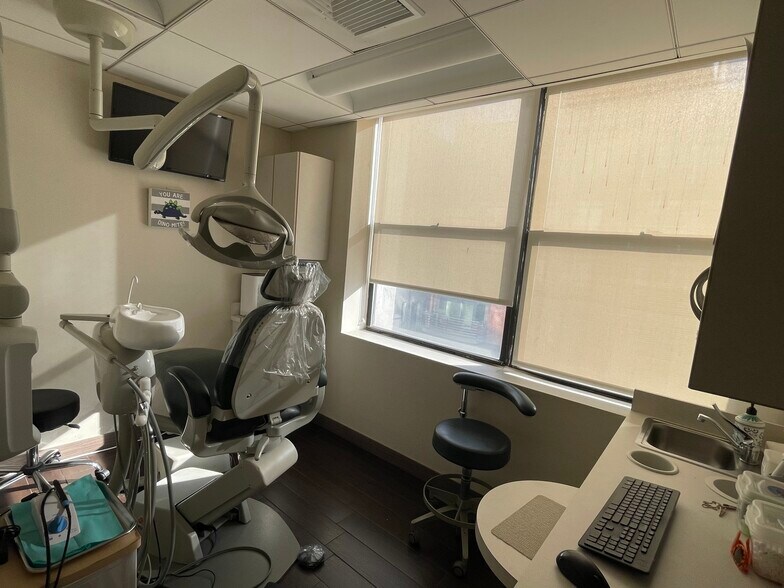 More Photos Of 128-138 Mott St, New York Medical For Lease