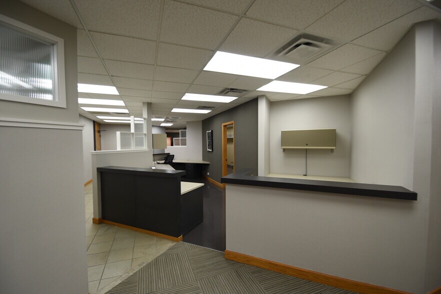 More Photos Of 1220 Main Ave, Fargo Medical For Sale