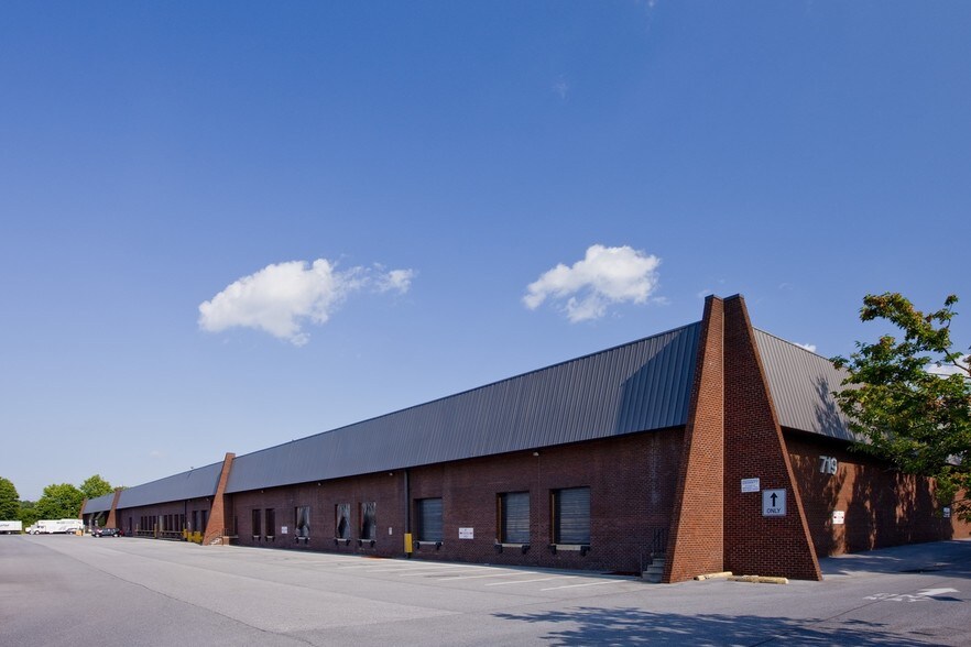 Primary Photo Of 717 Hammonds Ferry Rd, Linthicum Heights Warehouse For Lease