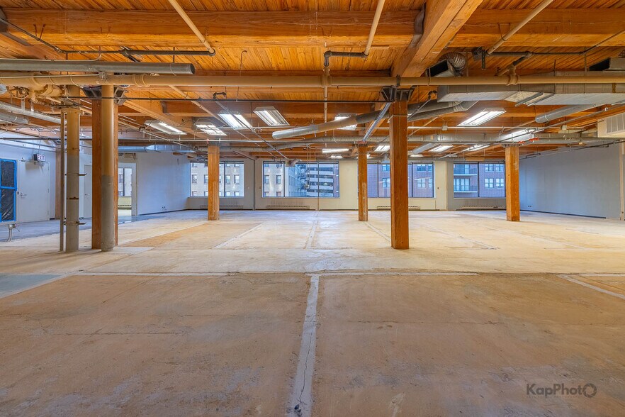 More Photos Of 819 S Wabash Ave, Chicago Loft Creative Space For Lease