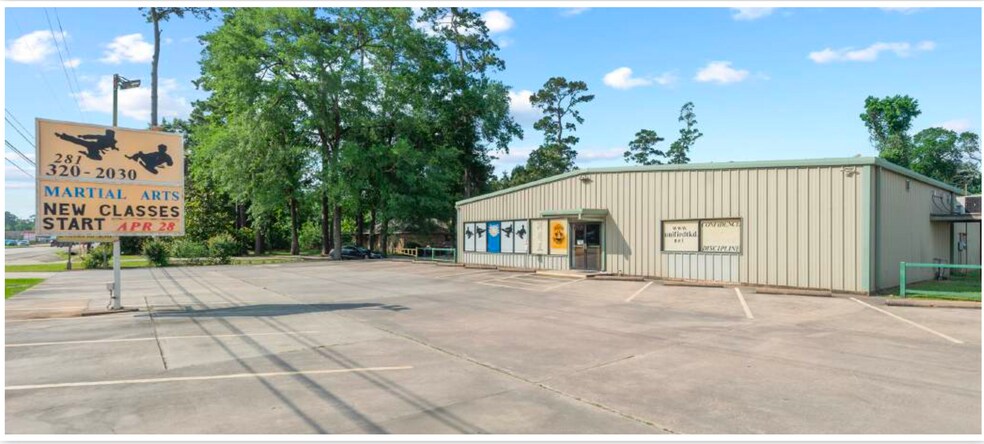 Primary Photo Of 16203 Stuebner Airline Rd, Spring Freestanding For Sale