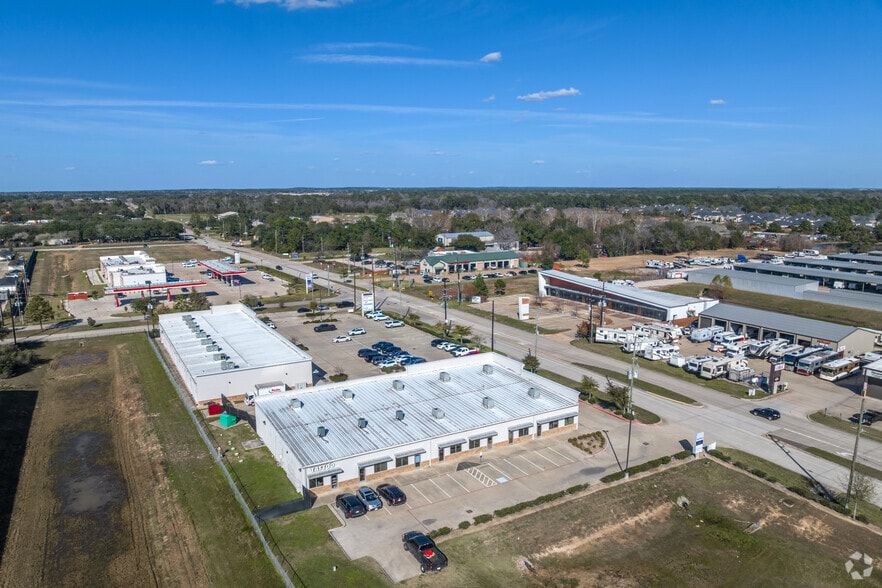 More Photos Of 16341 Mueschke Rd, Cypress Storefront For Lease