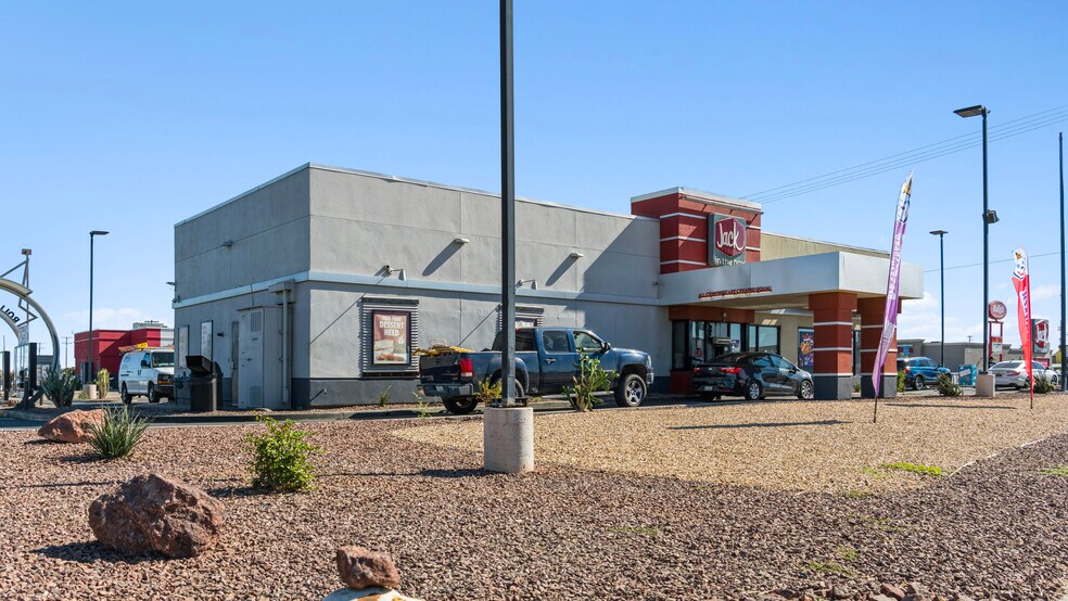 More Photos Of 203 E Cole Rd, Calexico Fast Food For Sale