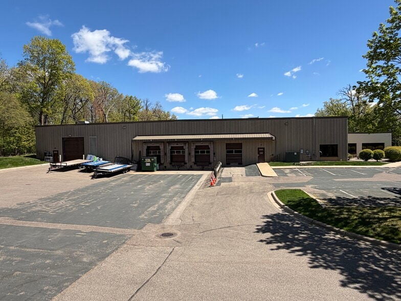 More Photos Of 7660 Quattro Dr, Chanhassen Warehouse For Sale