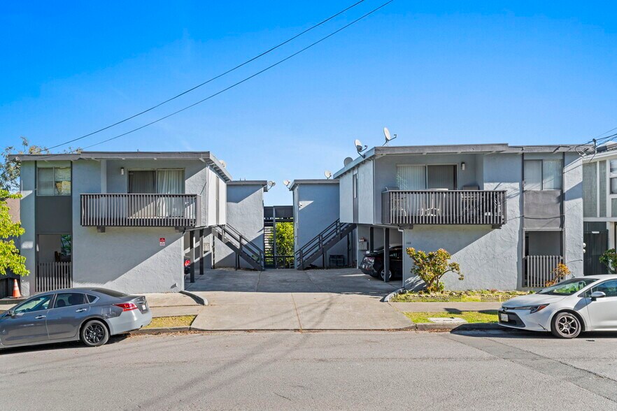 Primary Photo Of 448 Tewksbury Ave, Richmond Apartments For Sale