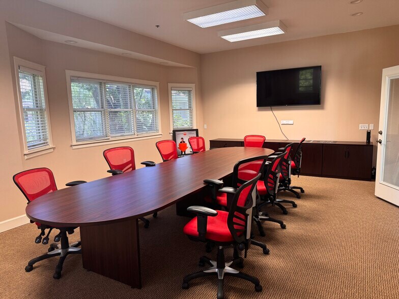 More Photos Of 561 C, Sonoma Loft Creative Space For Lease