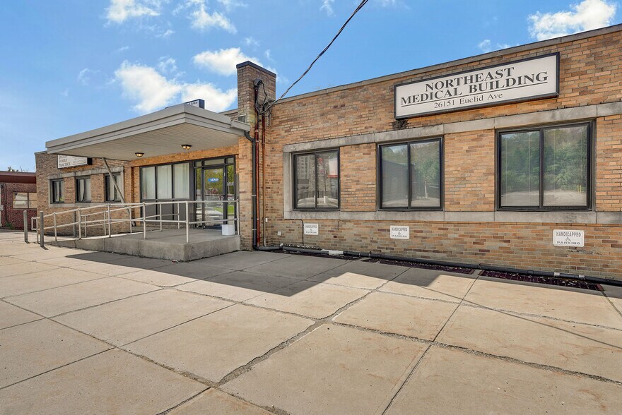 More Photos Of 26151 Euclid Ave, Euclid Medical For Sale