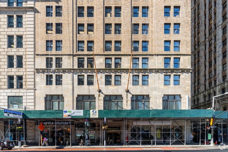 More Photos Of 225 Broadway, New York Office For Lease