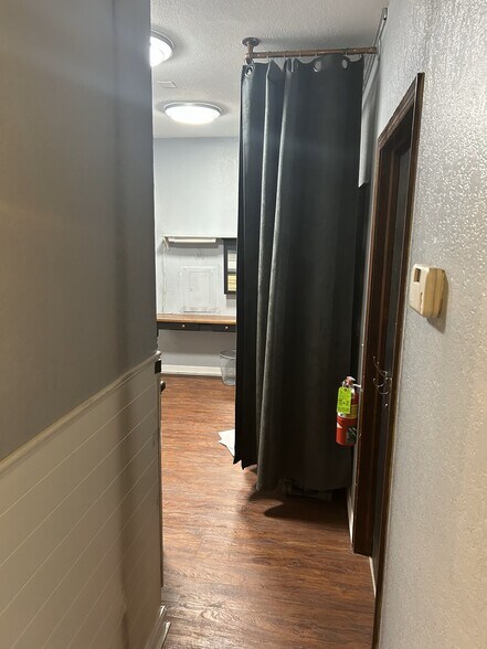 More Photos Of 2833 SW 119th St, Oklahoma City Loft Creative Space For Lease