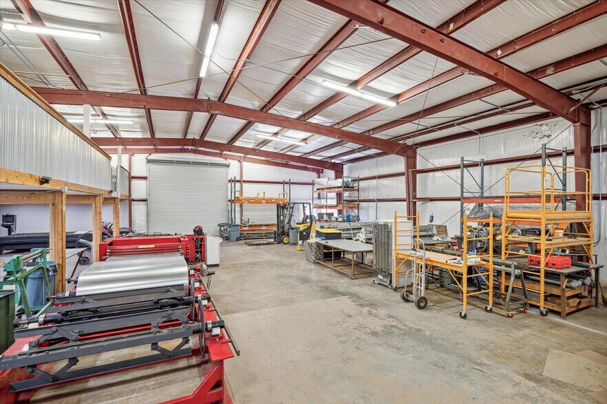 More Photos Of 11126 Timber Crest Dr, Houston Warehouse For Sale