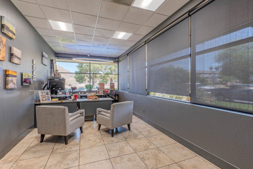 More Photos Of 2001 W Alameda Dr, Tempe Warehouse For Lease