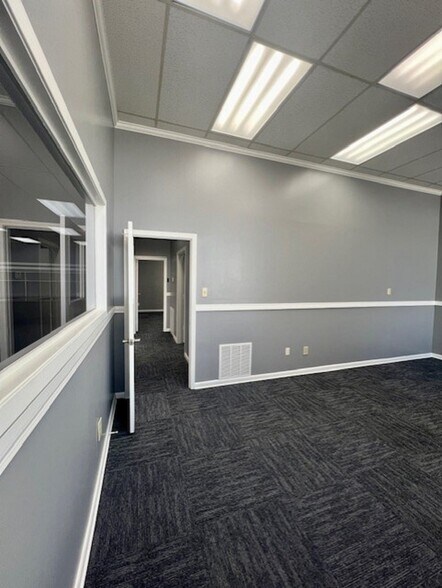 More Photos Of 1500 Louisville Ave, Monroe Office For Sale