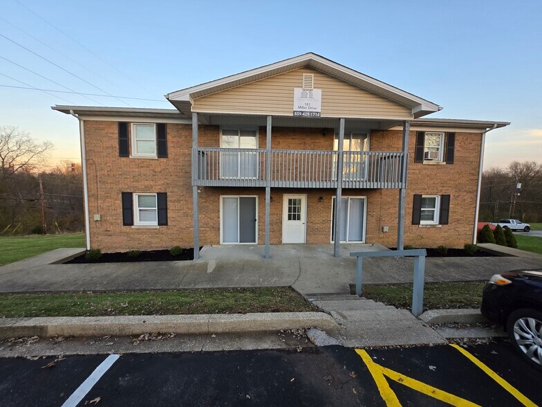 More Photos Of 159 Miller Dr, Richmond Apartments For Sale