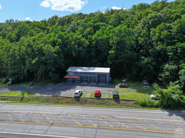 Primary Photo Of 12753 State Route 9W, West Coxsackie Auto Repair For Sale