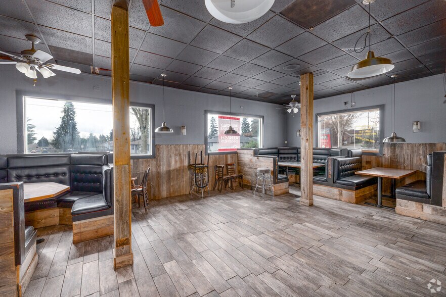 More Photos Of 4555 Liberty Rd S, Salem Unknown For Lease