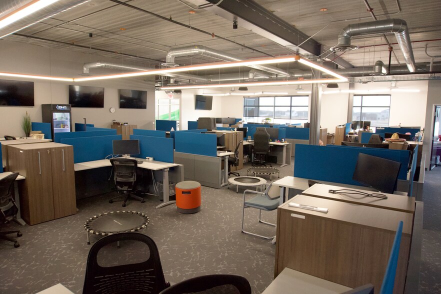 More Photos Of 3285 47th St S, Fargo Office For Sale