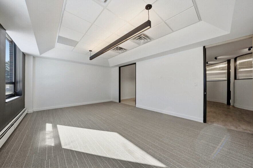More Photos Of 355 Main St, Armonk Unknown For Lease
