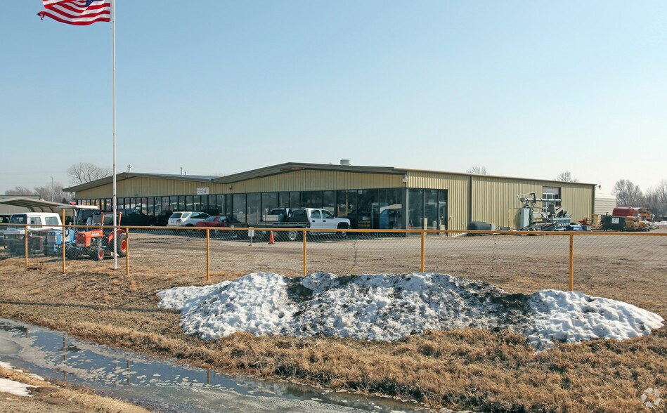 Primary Photo Of 3601 N Van Buren Byp, Enid Freestanding For Lease