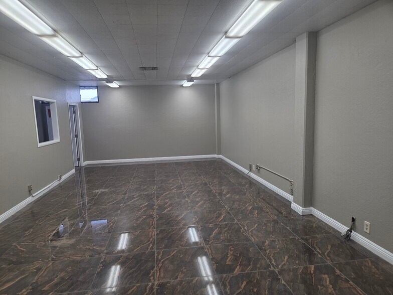 More Photos Of 4101 Franklin Blvd, Sacramento Warehouse For Lease