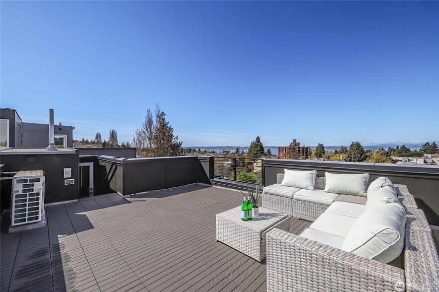 More Photos Of 6318 41st Ave SW, Seattle Apartments For Sale