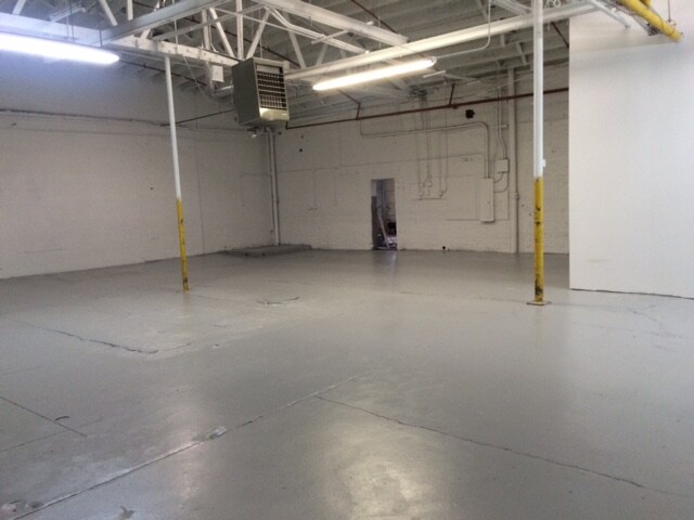 More Photos Of 3333 W Harrison St, Chicago Manufacturing For Lease