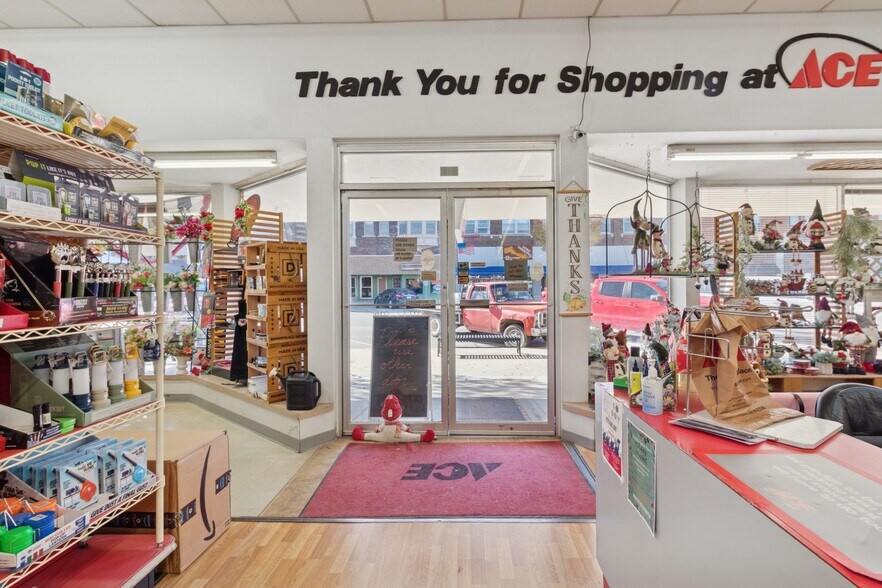 More Photos Of 314 N Penn Ave, Independence Freestanding For Sale