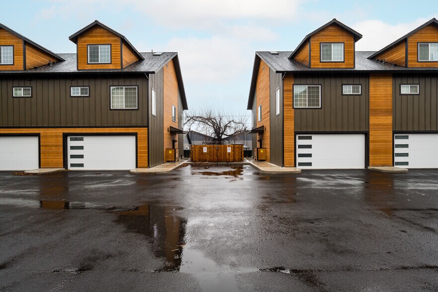 More Photos Of 1441-1461 NW 4th St, Redmond Apartments For Sale