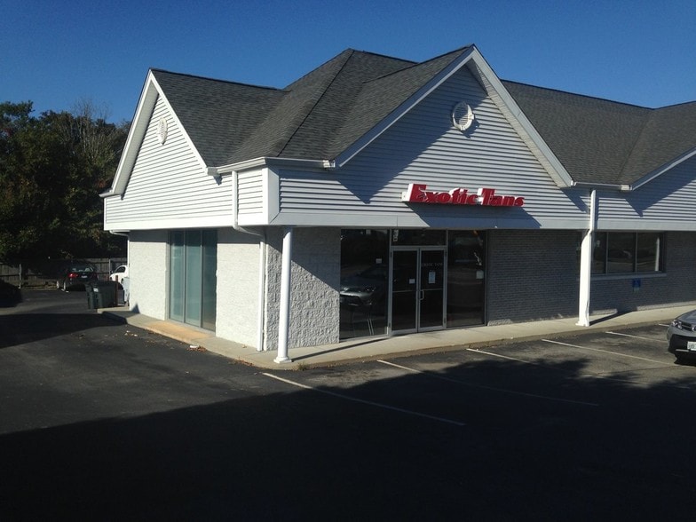 More Photos Of 468 Smithfield Rd, Providence Freestanding For Lease