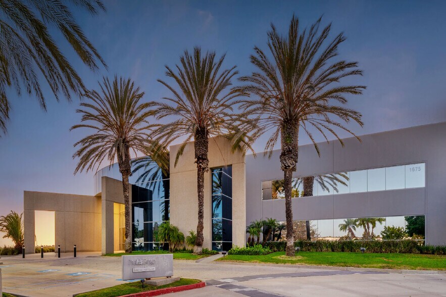 More Photos Of 1675 Faraday Ave, Carlsbad Warehouse For Sale