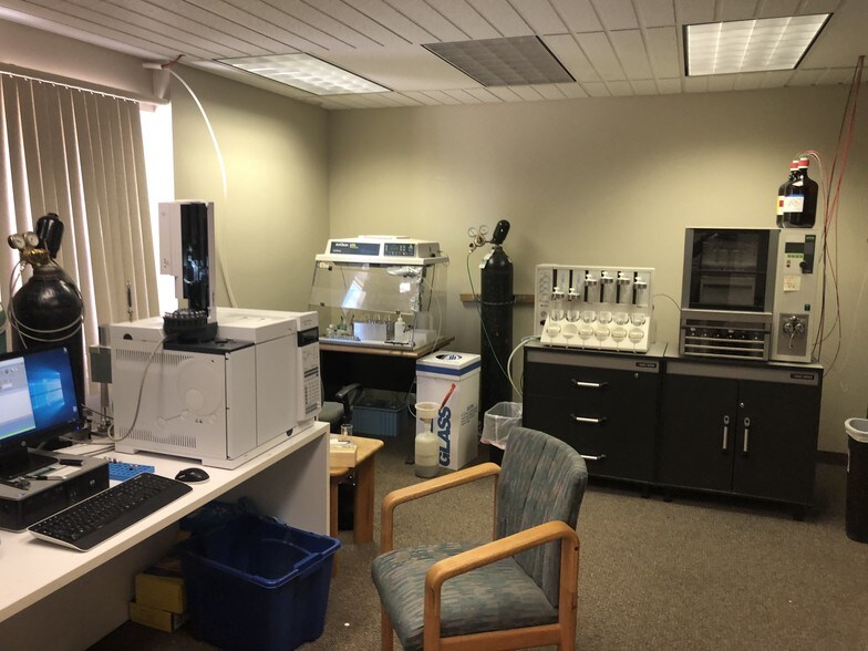 More Photos Of 2 Oakwood Park, Castle Rock Medical For Lease