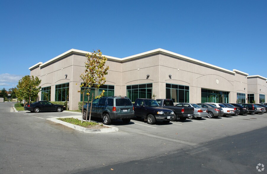 140 Westridge Dr, Watsonville, CA 95076 Flex/R&D For Lease