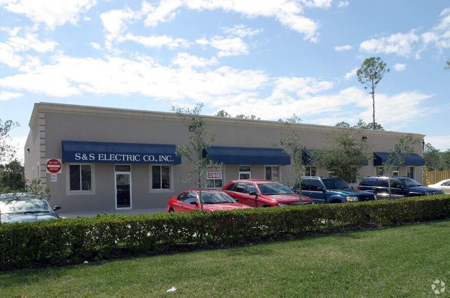 More Photos Of 28771 S Diesel Dr, Bonita Springs Warehouse For Lease