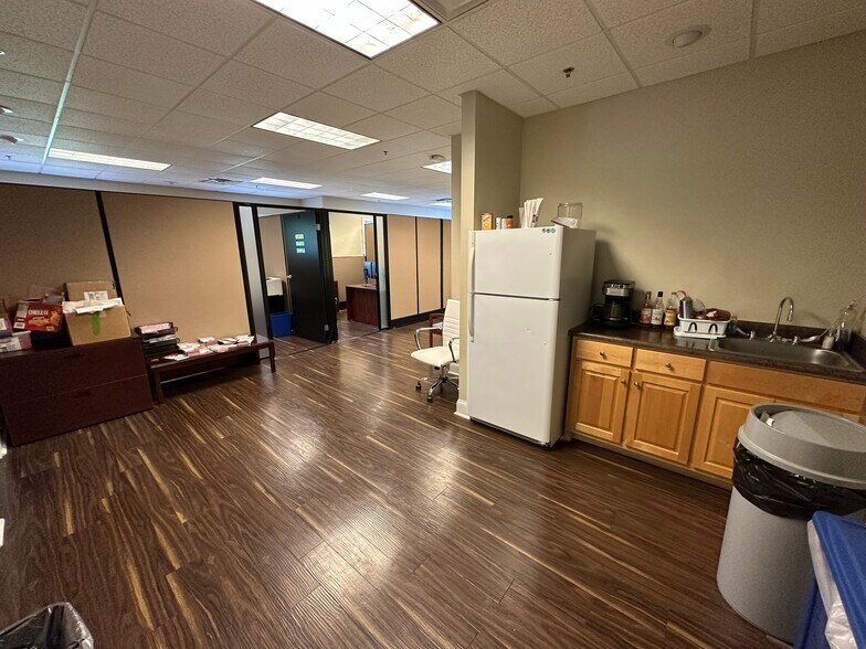 More Photos Of 3320 Old Jefferson Rd, Athens Office For Sale